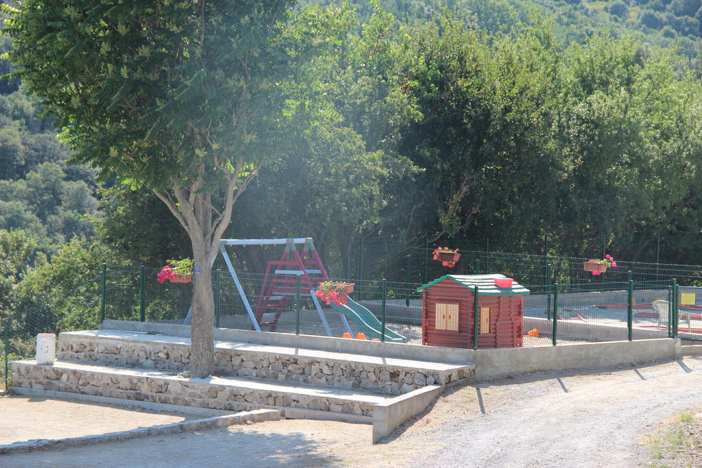 Hotel Domaine Plein Sud à Bruzac Extérieur photo